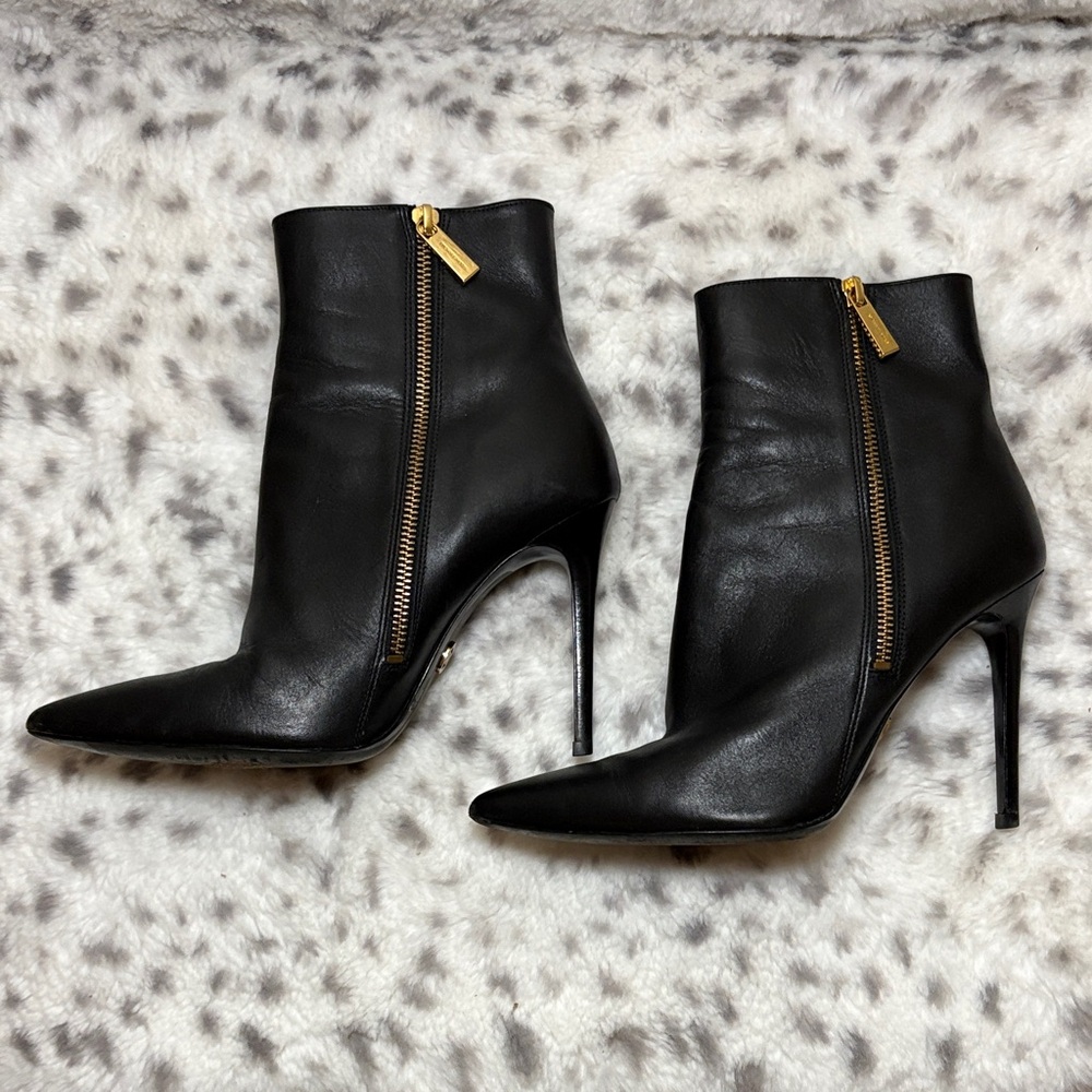 Michael Kors Black Leather Heeled Boots with Gold Zipper